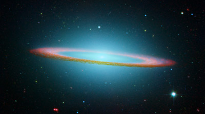 Galaxie chapeau en infrarouge.