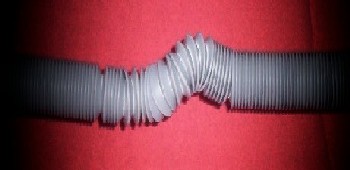 Feixe de poliuretano simulando um filamento de Éter Global.